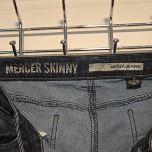 DKNY Women's Skinny Jeans - Dark Blue